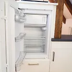 - Apartment-wohnung 3 - Wohnraum Auf Zeit