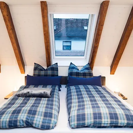 - Apartment-wohnung 3 - Wohnraum Auf Zeit Appartamento *