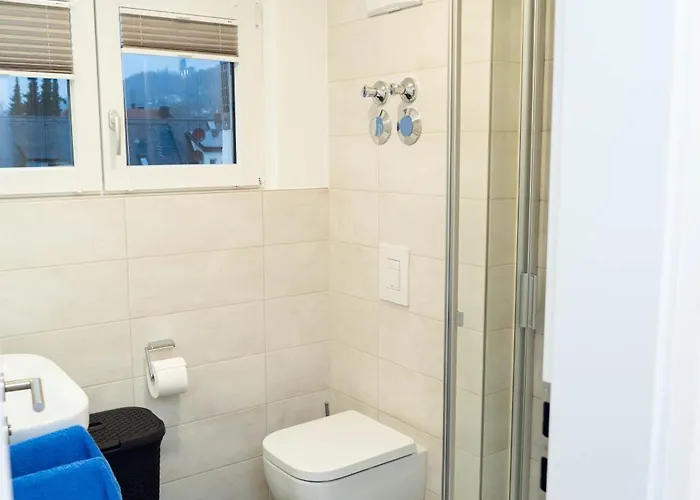 - Apartment-wohnung 3 - Wohnraum Auf Zeit Appartamento Amberg