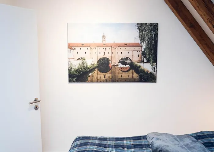 - Apartment-wohnung 3 - Wohnraum Auf Zeit Appartamento