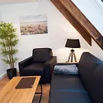 - Apartment-wohnung 3 - Wohnraum Auf Zeit Apartment